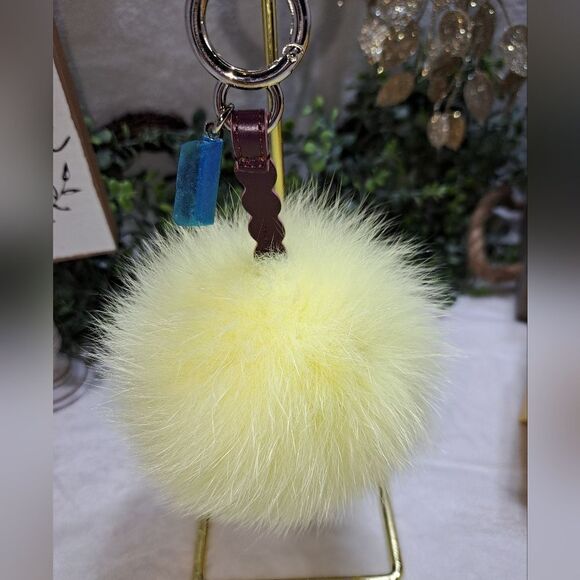 Authentic Fendi Pon Pon Charm NEW WITH AUTHENTICITY CARD - Picture 4 of 11